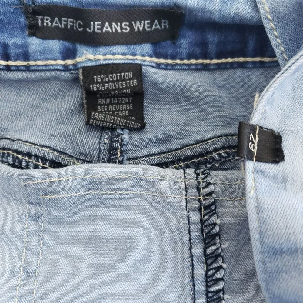 Traffic Jeans Wear Destroyed Fashion Overalls Women's Size 29 Light Wash - Picture 7 of 9